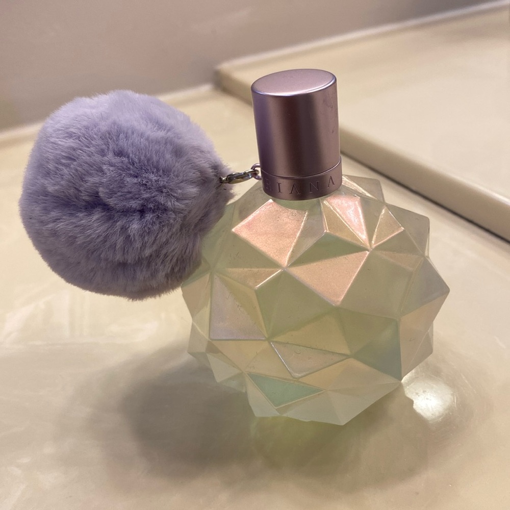 Moonlight by Ariana Grande Large 3.4 fluid ounces